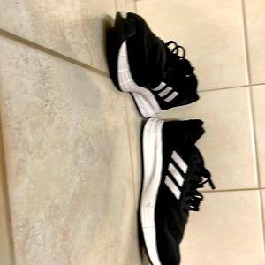 Men’s Adidas Lightmotion Size 8 1/2 Sneakers